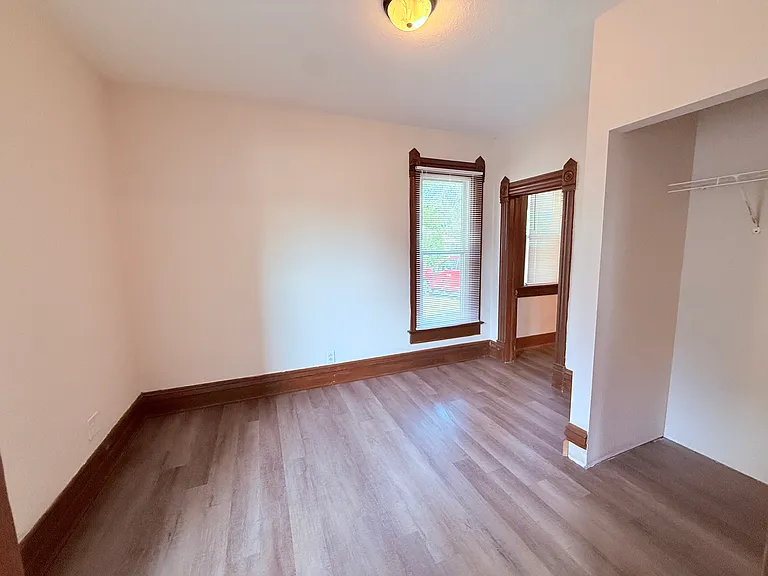 434 S Perry St — Photo 9