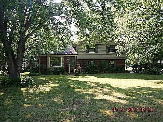 1st image of 1241 Woodvale Dr