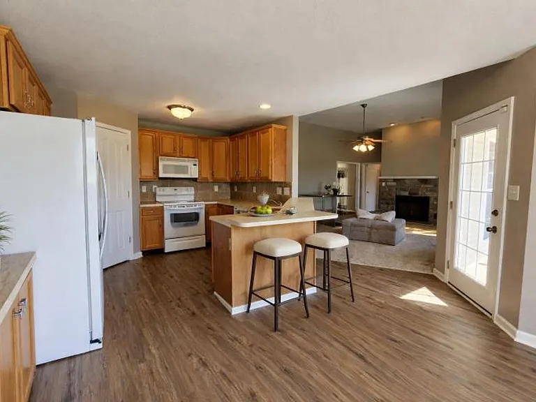 824 Ellie Nat Dr — Photo 14