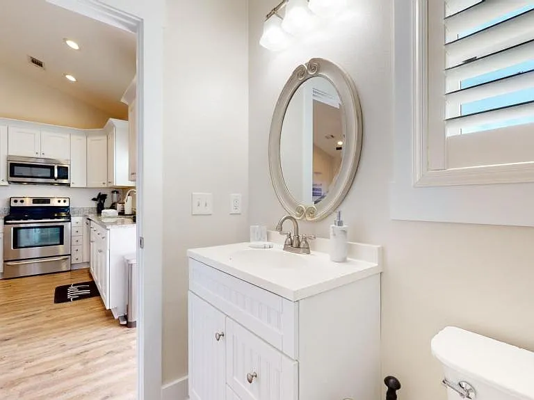 325 Governor Dr — Photo 13