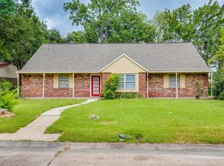 515 Lloyd Dr, Baytown, TX 77521