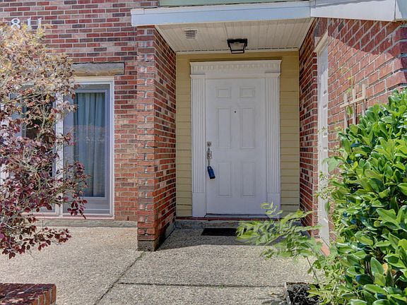 2nd image of 101 Wilbourn Blvd #811