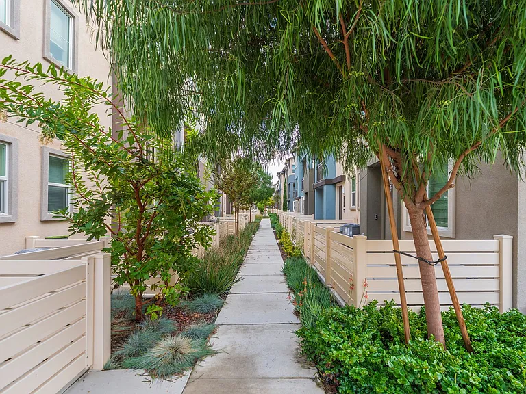 7756 Taylor Ln — Photo 46