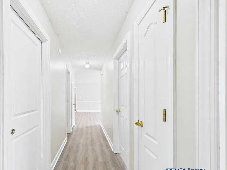 287 Foxworth Dr — Photo 7