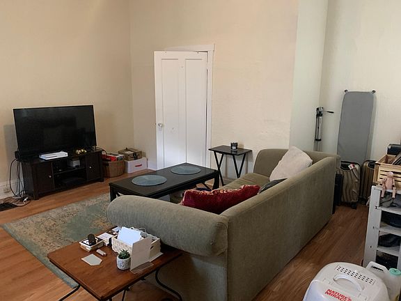 5th image of 2623 Kemper Ln #1