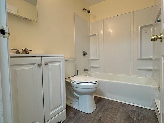 3rd image of 3 Gorham Ave APT 2