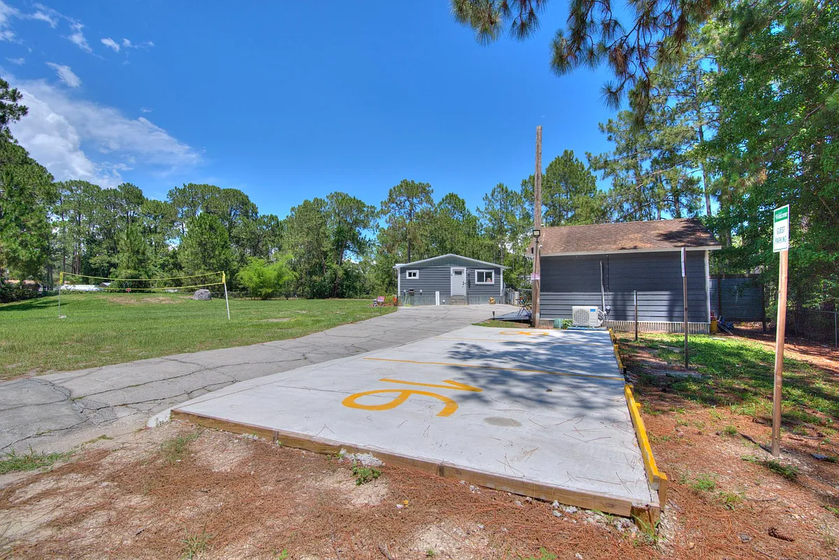 Building Photo - 107 Deer Run Dr