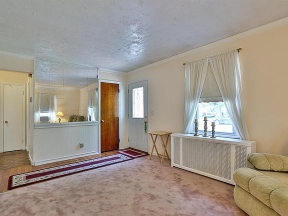 5th image of 6861 Parkview Dr