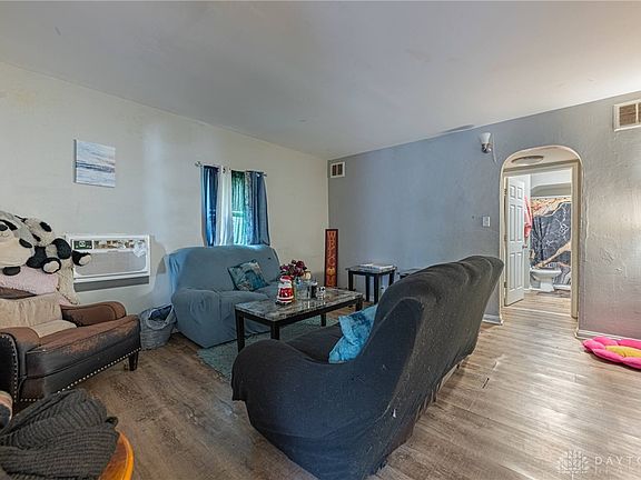 4th image of 3523 Pittsburg Ave