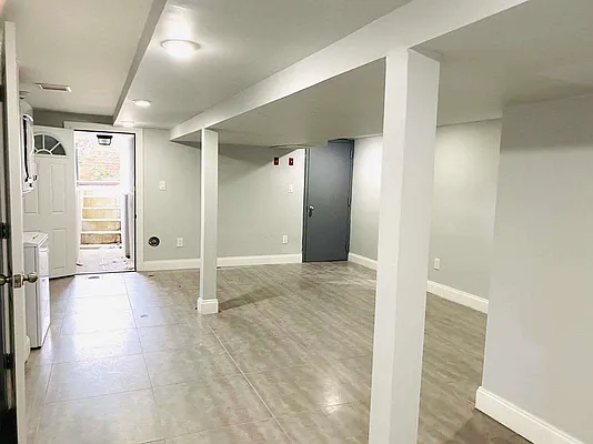 Rented by Blue Egg Realty Corp | media 6