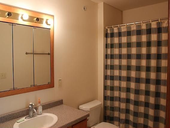 5th image of 530 Windstone Dr