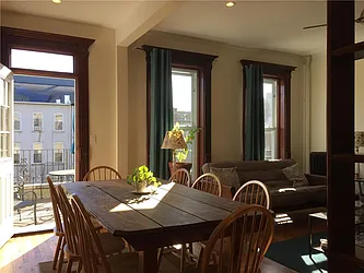 Rented by R New York