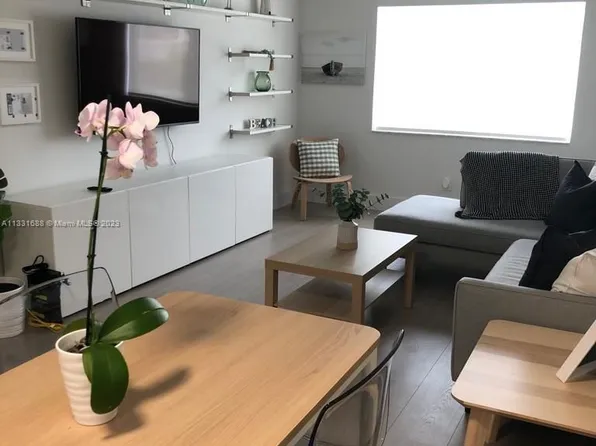 200 Galen Dr APT 201, Key Biscayne, FL 33149