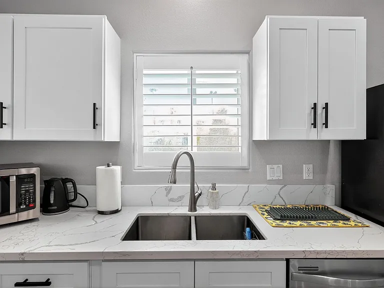 2120 W Nicola Rd — Photo 10