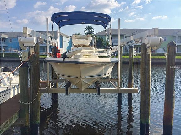 5th image of 4927 Cobia Dr SE