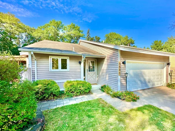 5591 Albert St, Shoreview, MN 55126