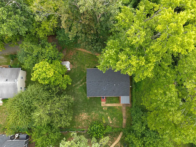 315 Caroline Ave — Photo 66