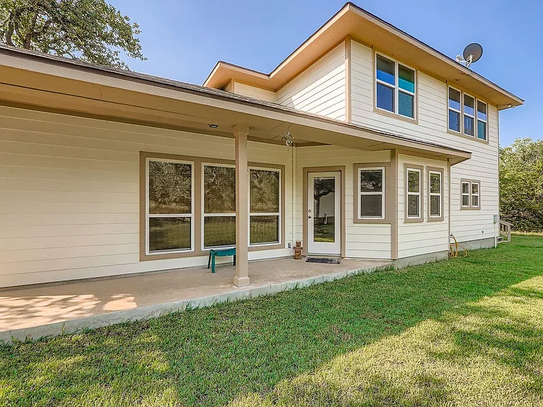 900 Wayside Dr — Photo 14