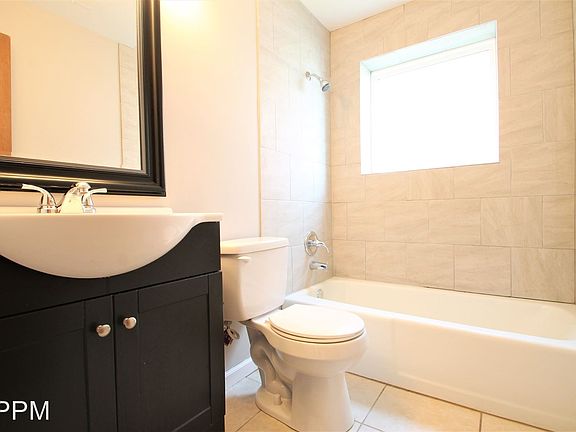 5th image of 802 N 46th St APT 03