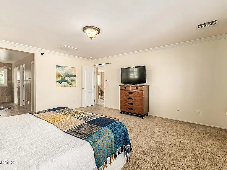 2858 E Shannon St — Photo 20