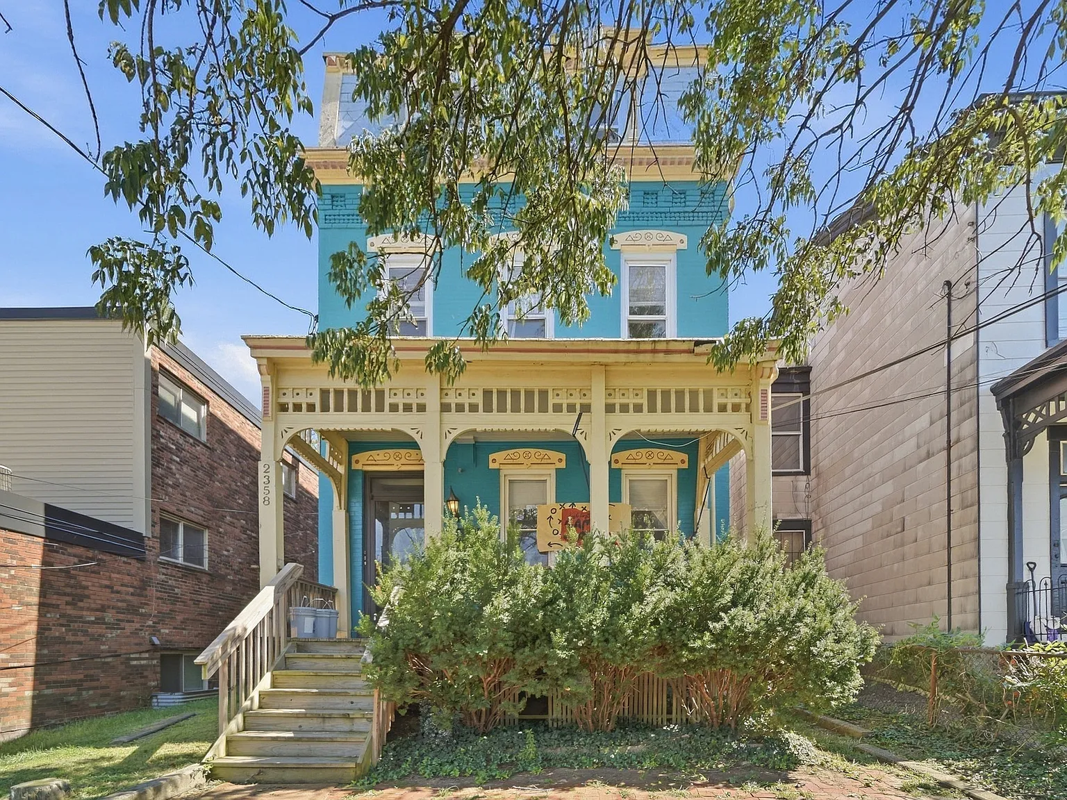 6 bed, 3000 sqft, $4,795 — Photo 2