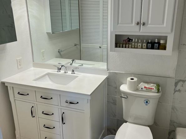 68-3883 Lua Kula St APT 206