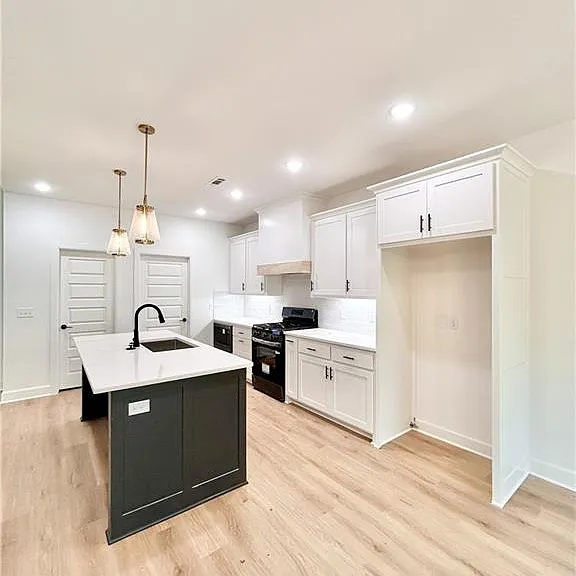 8 Kirkdouglas Ln — Photo 3