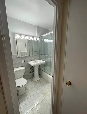 Rented by Olympia House Delaware LP | media 33