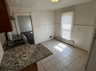 2422 W Vermijo Ave APT 3, Colorado Springs, CO 80904