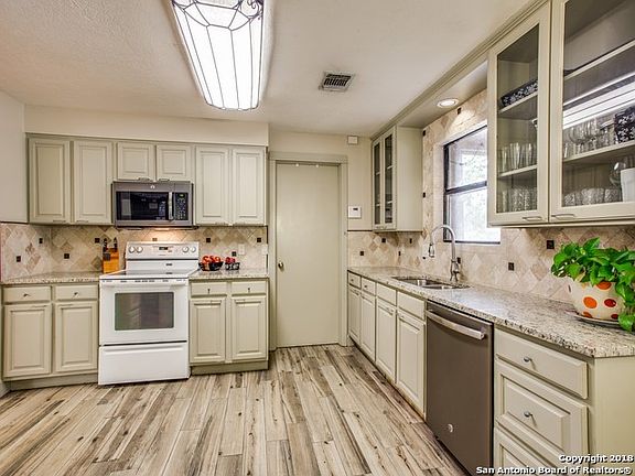 2nd image of 110 Park Pl