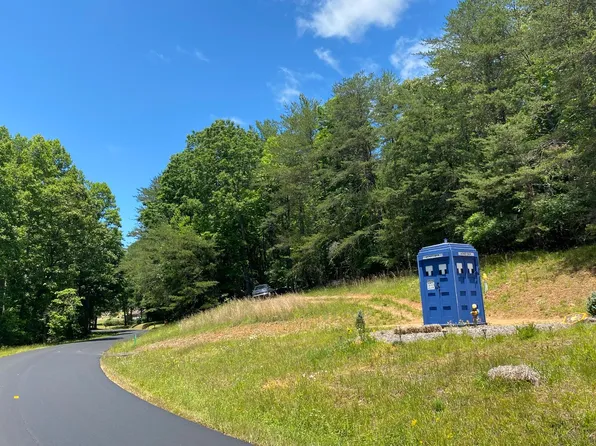 177 Poteete Creek Rd, Blairsville, GA 30512