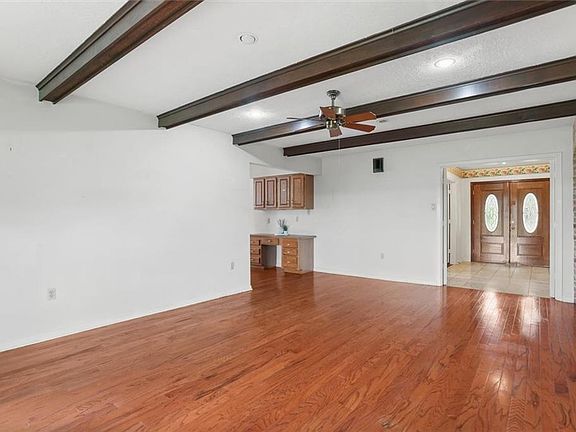 3rd image of 205 Fort Jackson St