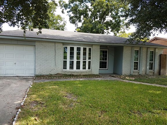 5th image of 15322 Tonya Dr