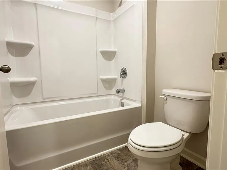 56 Thompson Ridge Ln — Photo 27