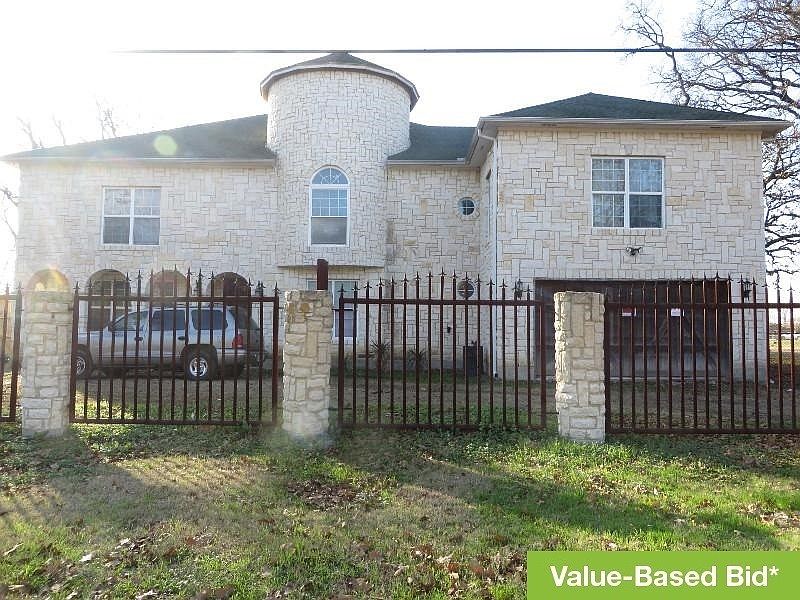 1st image of 10616 Grady Ln