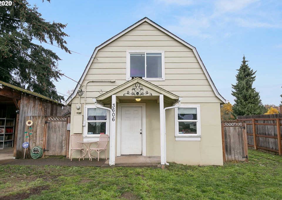 1st image of 3606 NE 44th St