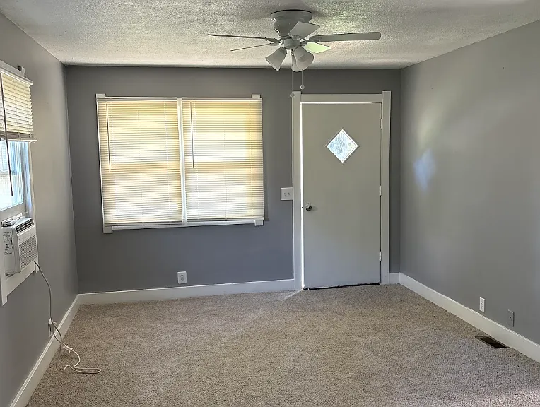 6232 Poppleton Ave — Photo 7