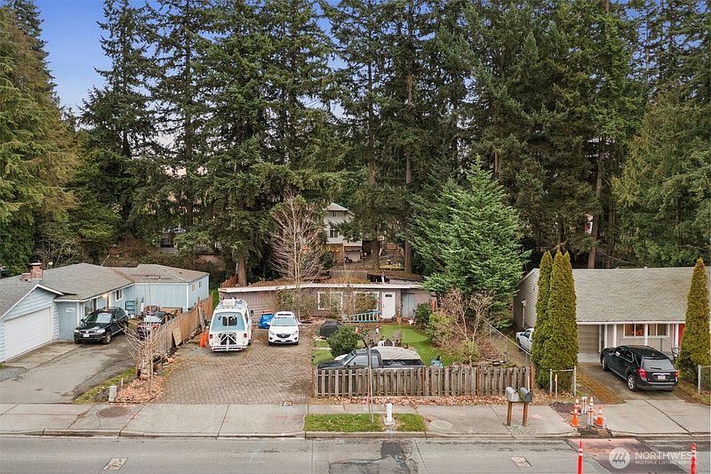 3rd image of 14552 5th Avenue NE
