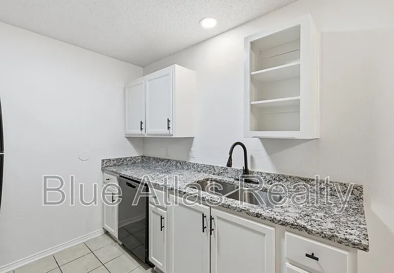 6340 Mark Ct — Photo 3