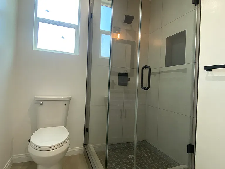 13708 Collins St — Photo 16