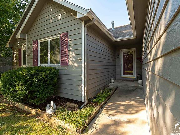 3rd image of 2725 Lankford Dr