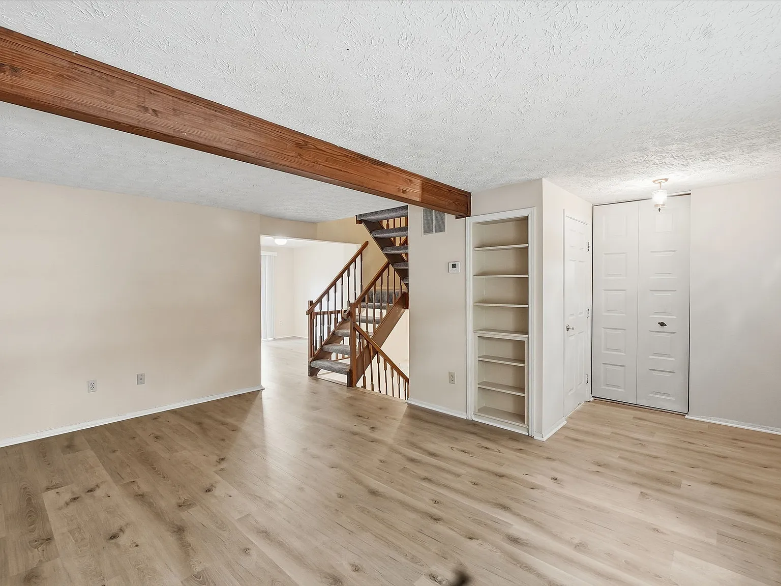3 bed, 1820 sqft, $2,799 — Photo 2