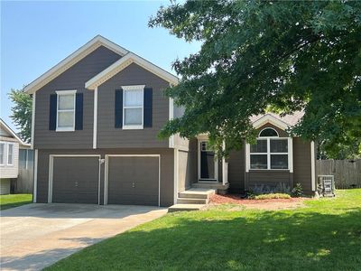 233 NE Nightshade Ave, Lees Summit, MO, 64086