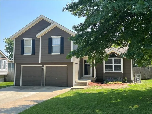 233 NE Nightshade Ave, Lees Summit, MO 64086