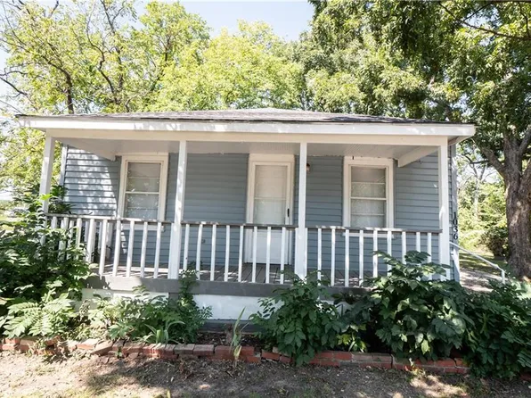 1036 W Granby St, Neodesha, KS 66757