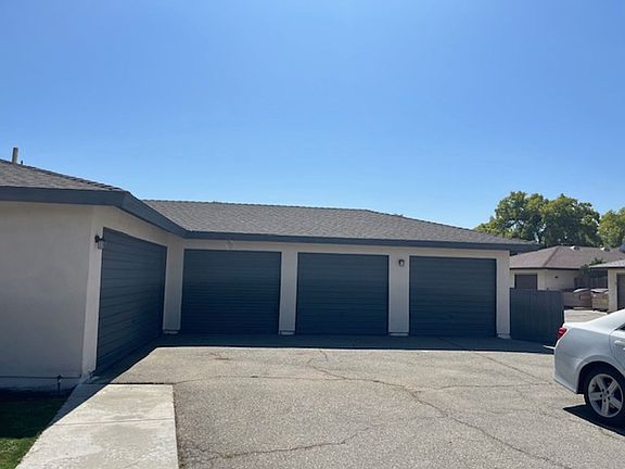 2nd image of 6708 N Half Moon Dr APT C