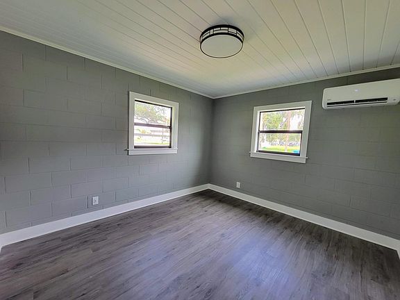 5th image of 212 Avenue F SW #214