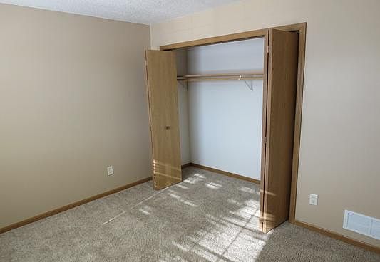 2nd image of 240 W High Pointe St #1686584