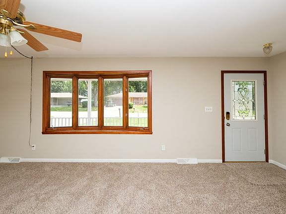 2nd image of 1011 Palau Pkwy