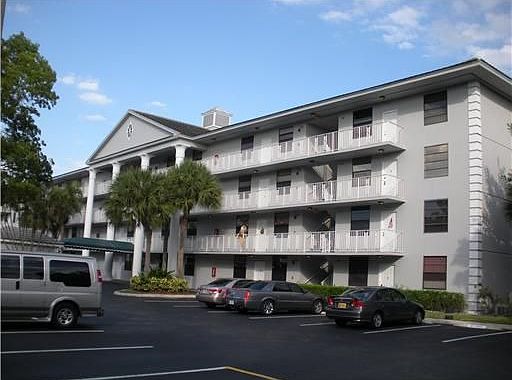 1st image of 1512 Whitehall Dr APT 306